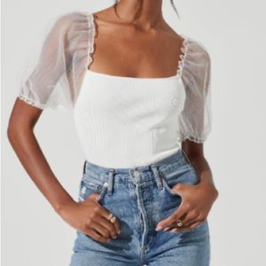 ASTR the label L “darling sheer puff sleeve bodysuit” worn once
